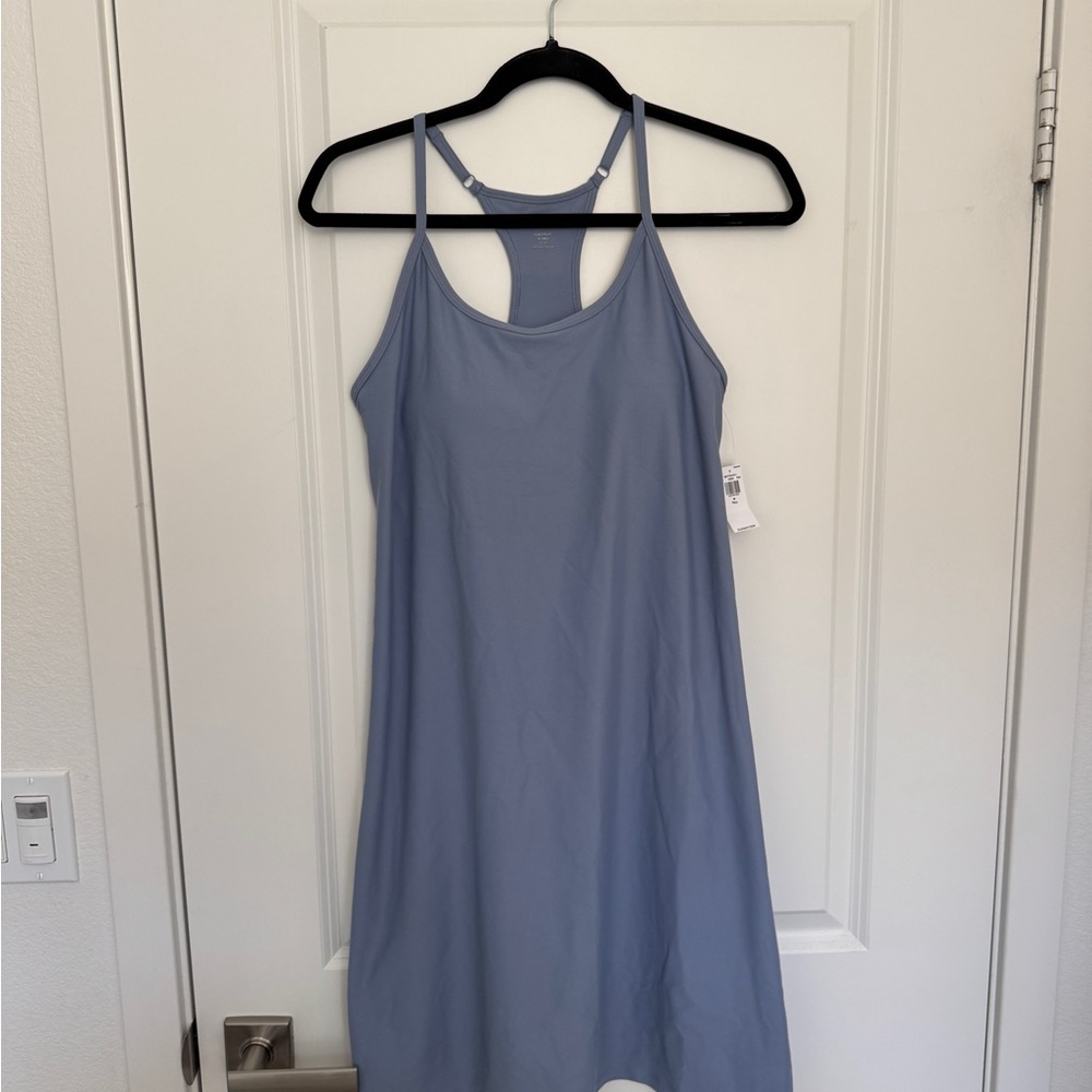 Old Navy Athletic Women Dress Medium TALL with built in bra